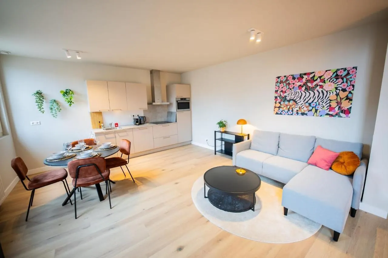 Ample 3 Bedroom Apartment روتردام